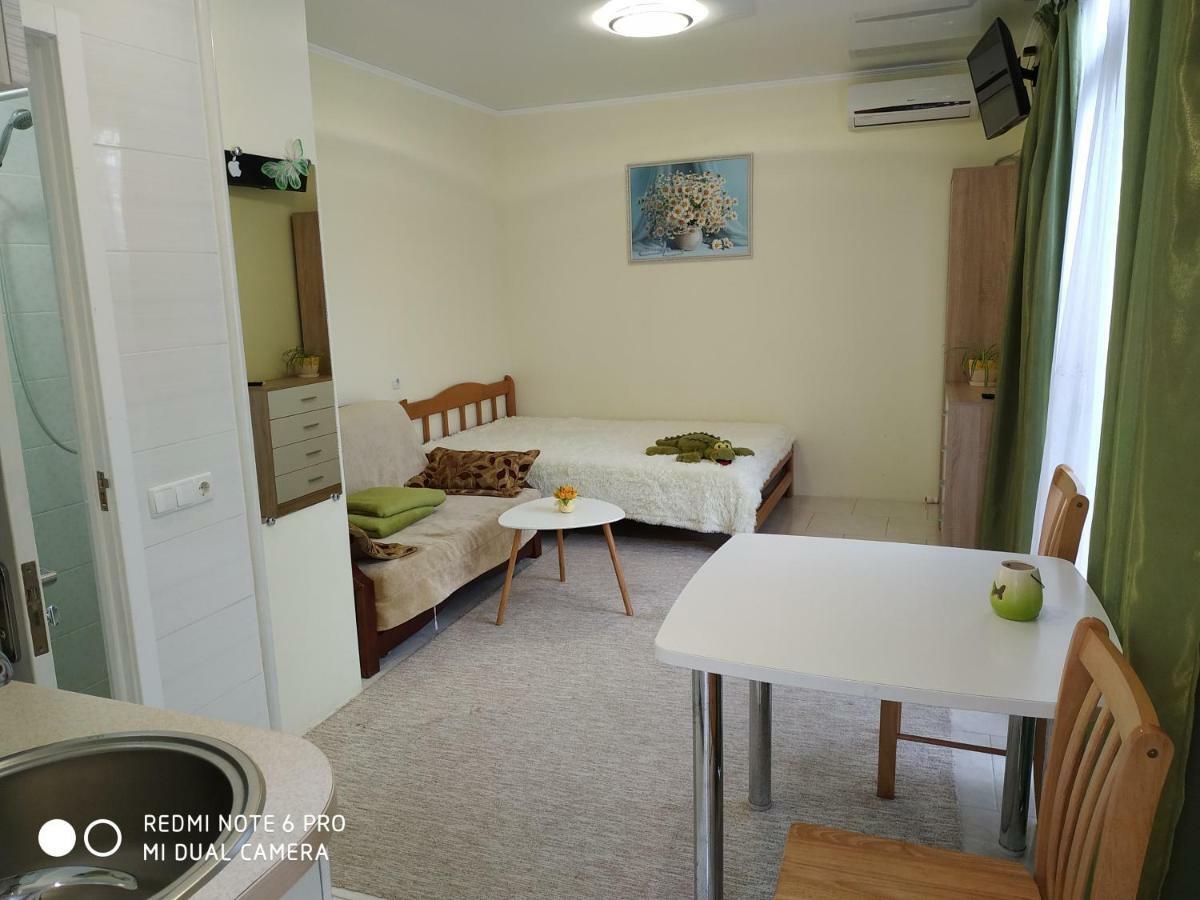 Guest House Butterfly Wing Odessa Zewnętrze zdjęcie